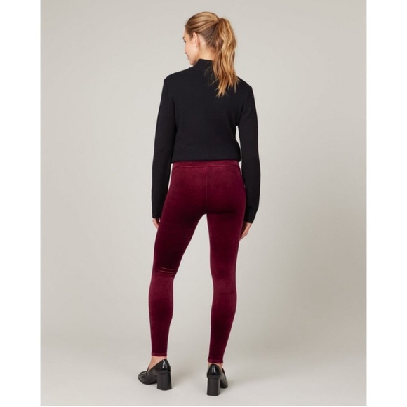 NEW SPANX Velvet Leggings Rich Burgundy Size Small - Picture 1 of 9